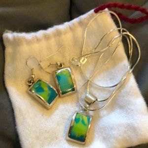 Silver earring and necklace set